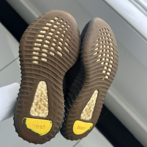 Authentic Yeezy Boost 350 V2 in Cinder.  Big Kids Size 5 or Women’s FY2903 - Picture 7 of 8